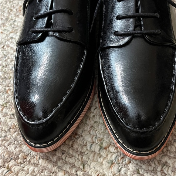 Mona Flying Handmade Leather Women’s Classic Shoes - Picture 2 of 10